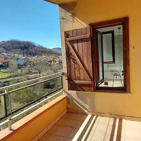 Nido Di Rondini * Castel Lagopesole